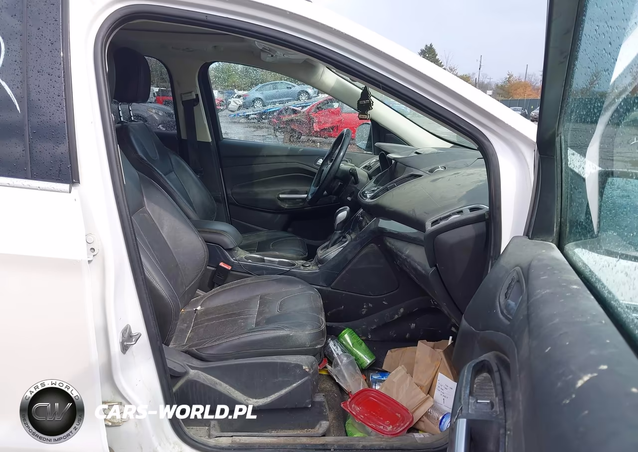 2013 Ford Escape Titanium VIN:1FMCU9J95DUB53812 - 5