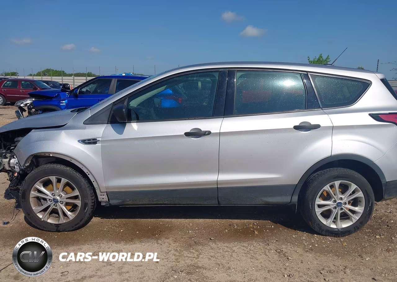 2017 Ford Escape S VIN:1FMCU0F73HUC31738 - 15