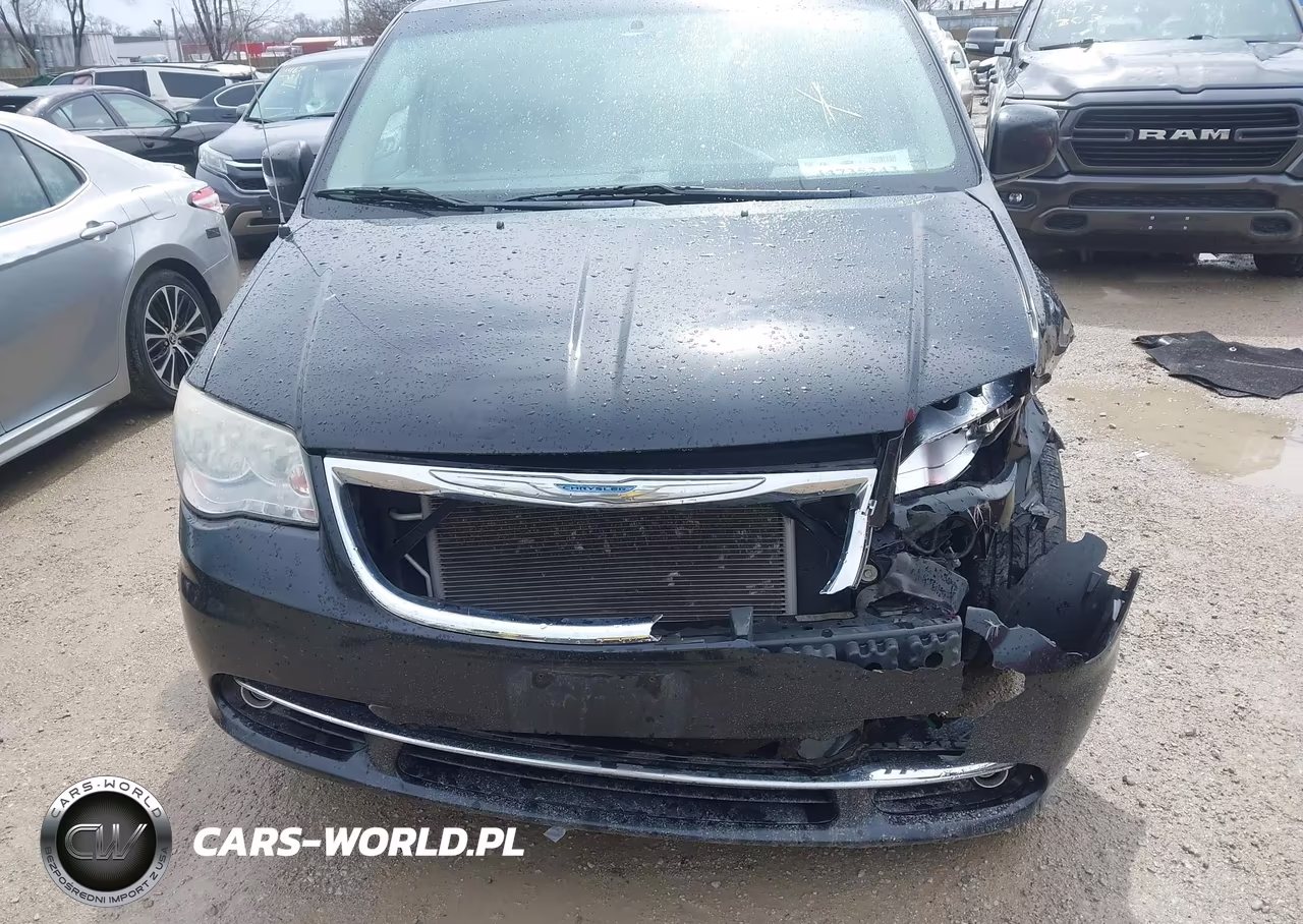 2013 Chrysler Town & Country Touring VIN:2C4RC1BG0DR540023 - 11