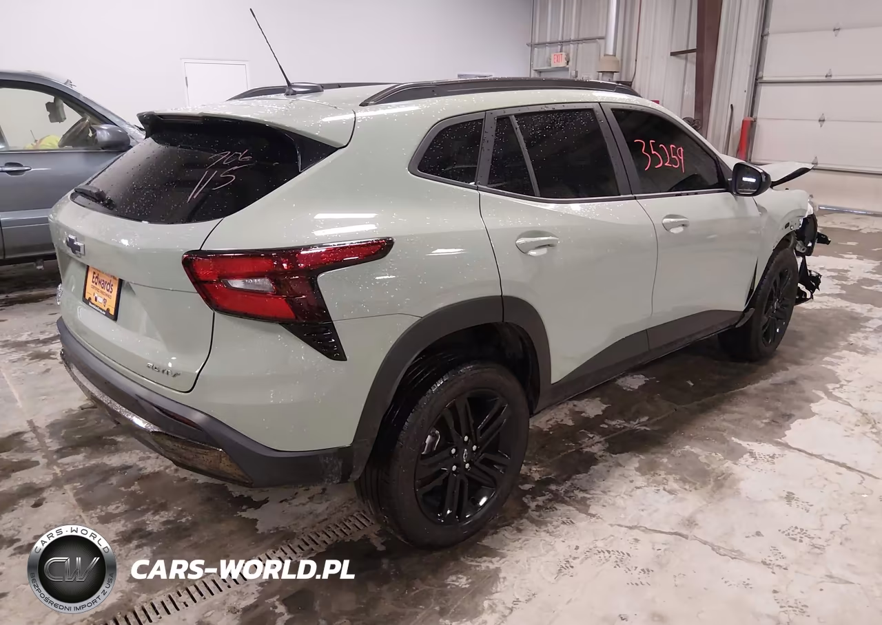 2025 Chevrolet Trax Fwd Activ VIN:KL77LKEP5SC008018 - 4