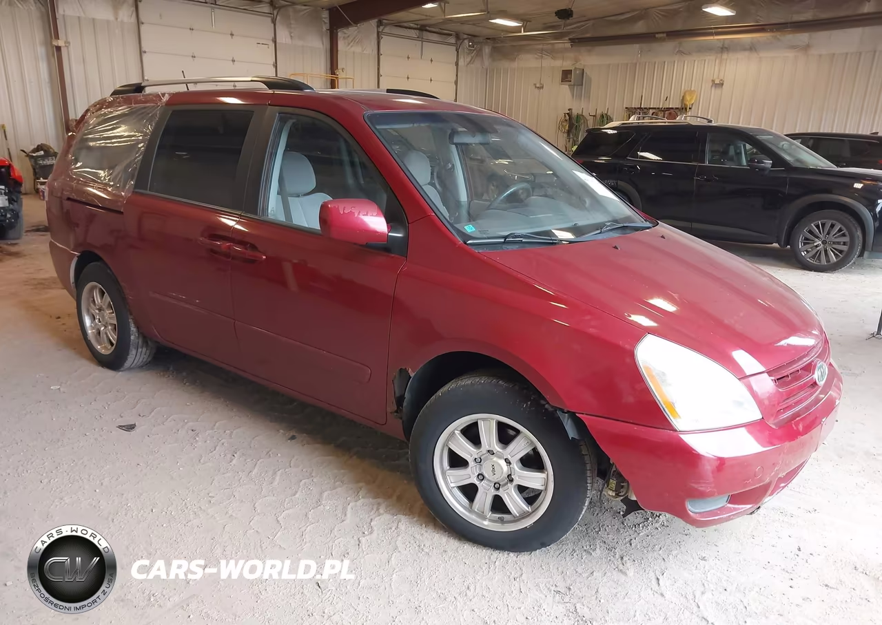 2010 Kia Sedona Lx