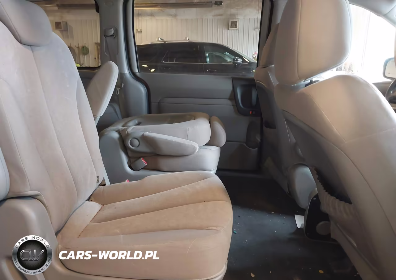 2010 Kia Sedona Lx VIN:KNDMG4C35A6329740 - 8