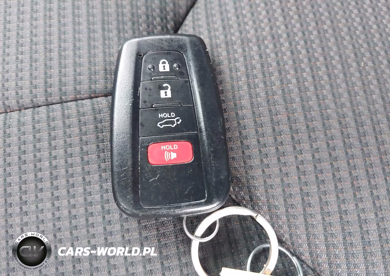 2021 Toyota Highlander Le VIN:5TDBZRBH5MS554160 - 11