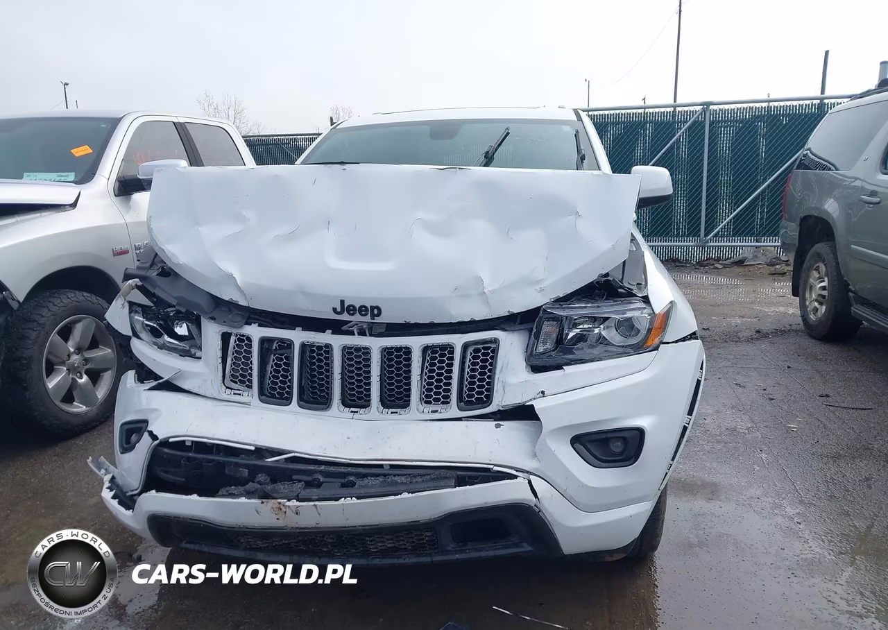 2015 Jeep Grand Cherokee Altitude VIN:1C4RJFAG6FC228823 - 12