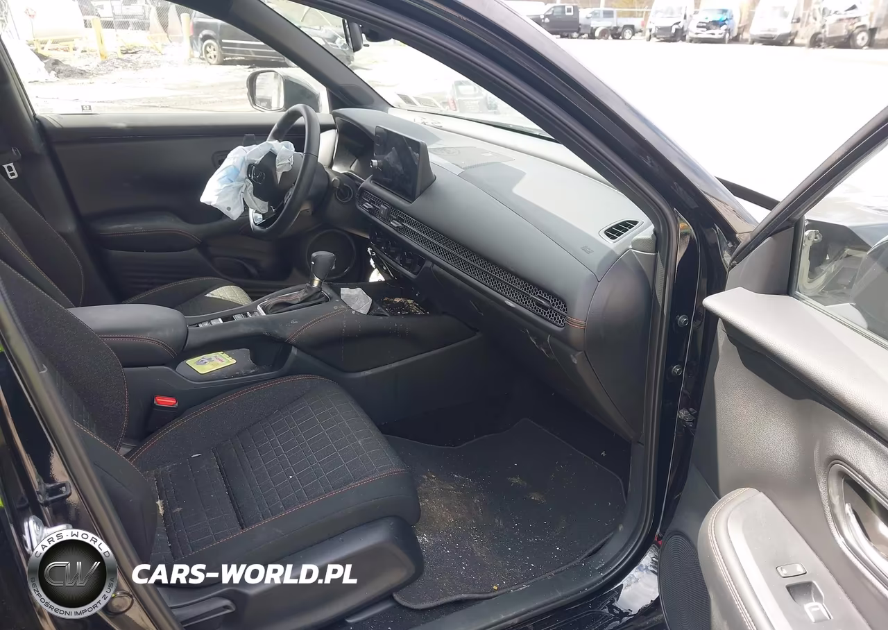 2026 Honda Hr-V Awd Sport VIN:3CZRZ2H51TM705233 - 5