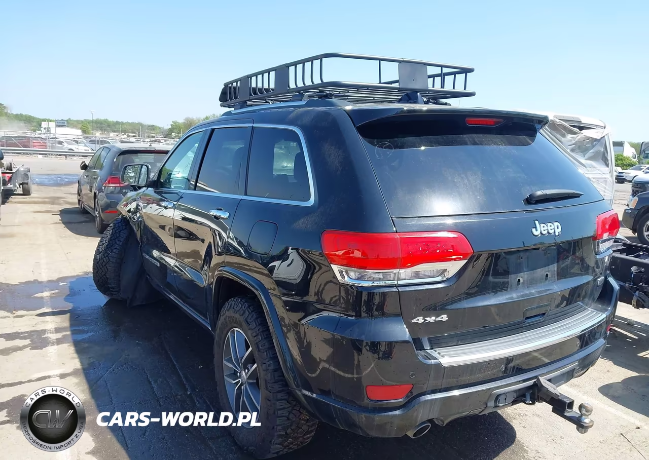 2017 Jeep Grand Cherokee Overland 4X4 VIN:1C4RJFCT0HC635694 - 3