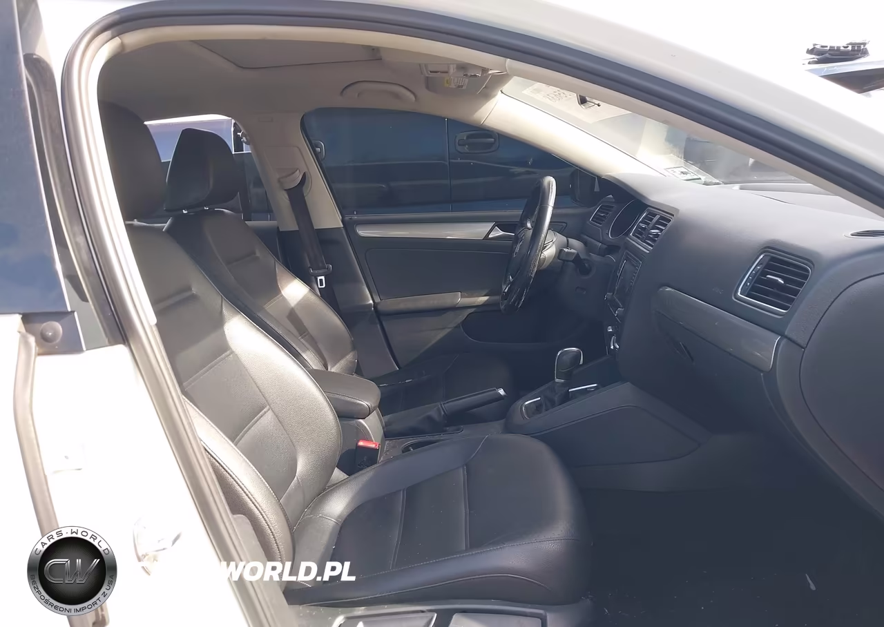 2017 Volkswagen Jetta 1.4T Se VIN:3VWDB7AJ3HM359781 - 5