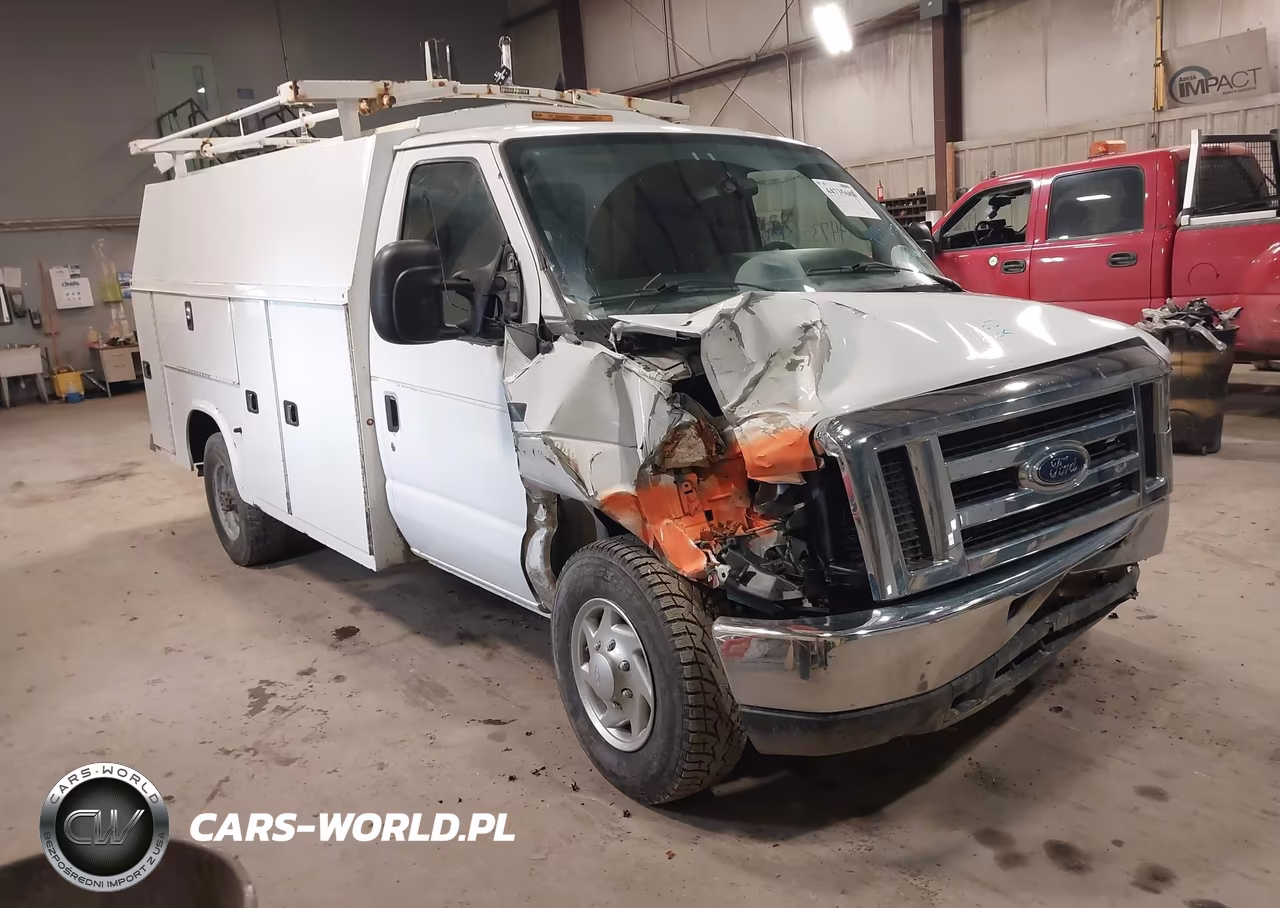 2019 Ford E-350 Cutaway