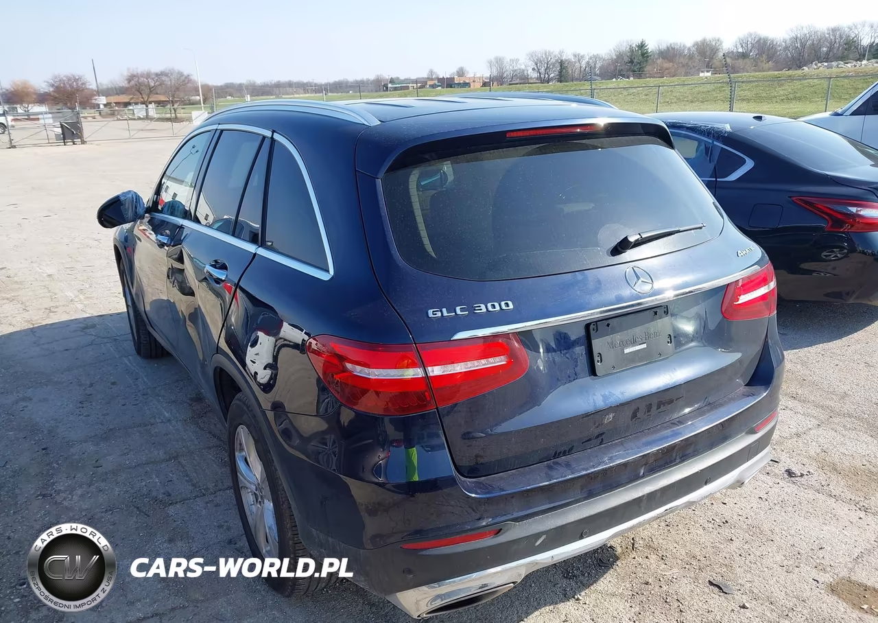 2018 Mercedes-Benz Glc 300 4Matic VIN:WDC0G4KB3JV020274 - 3