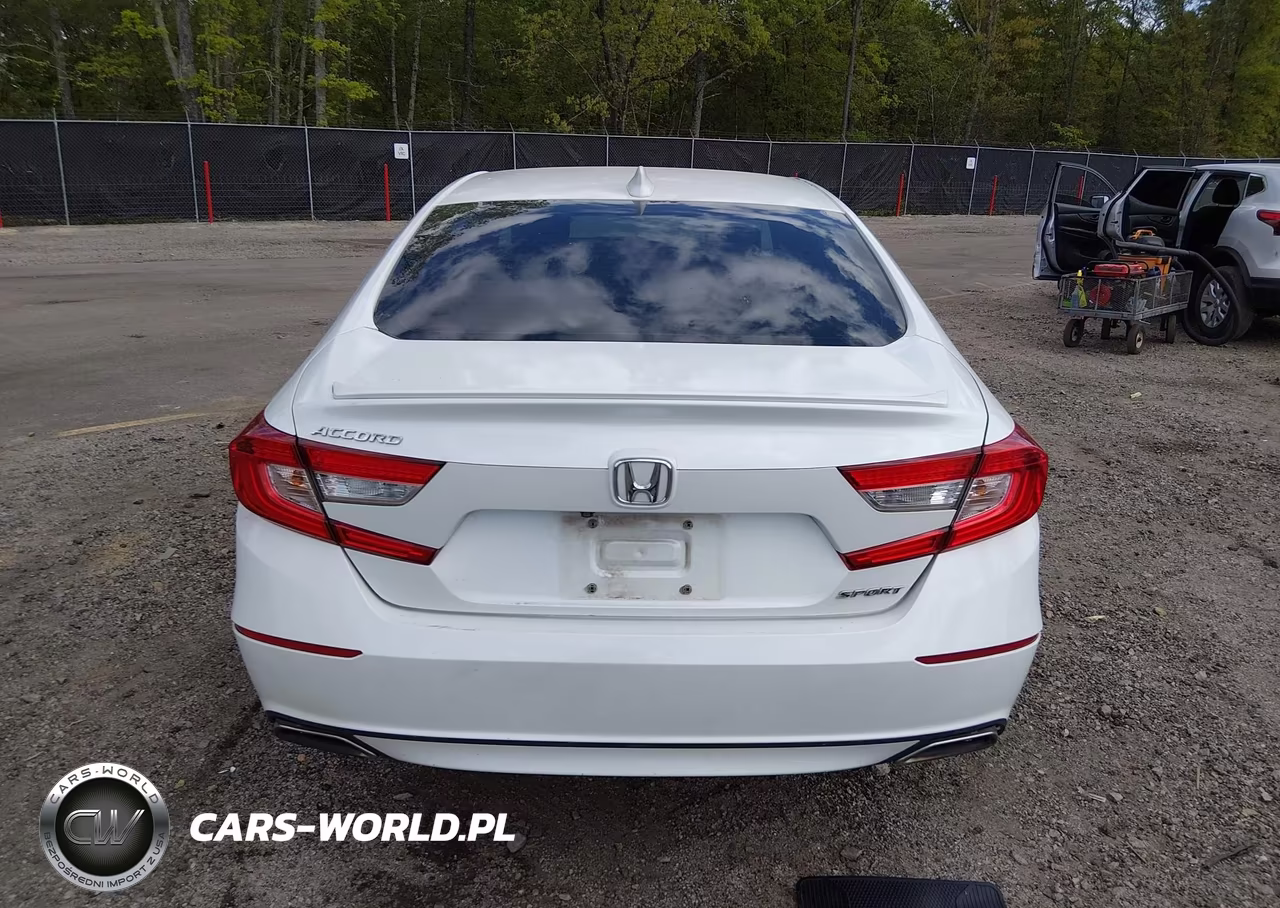 2018 Honda Accord Sport VIN:1HGCV1F34JA227162 - 17