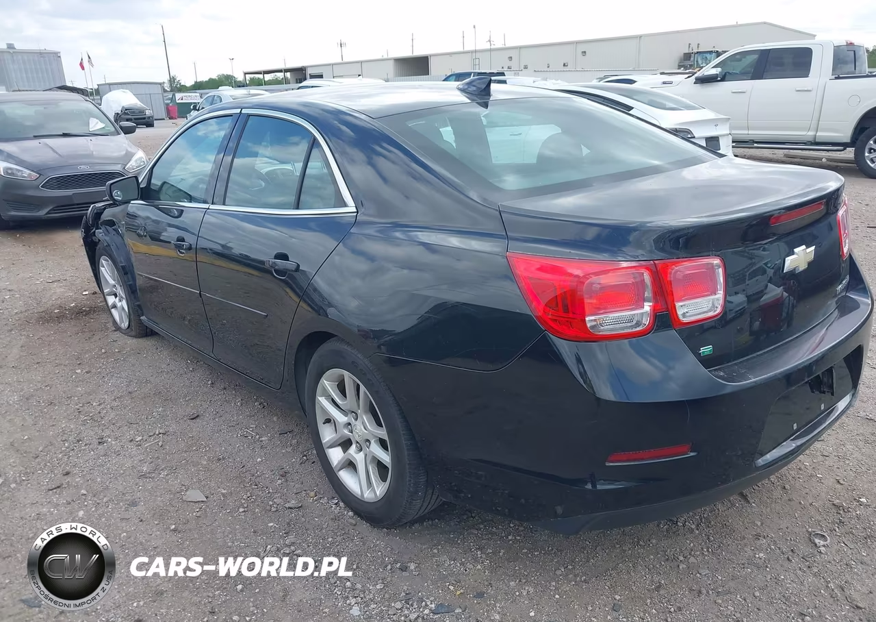 2015 Chevrolet Malibu 1Lt VIN:1G11C5SL2FF288747 - 3