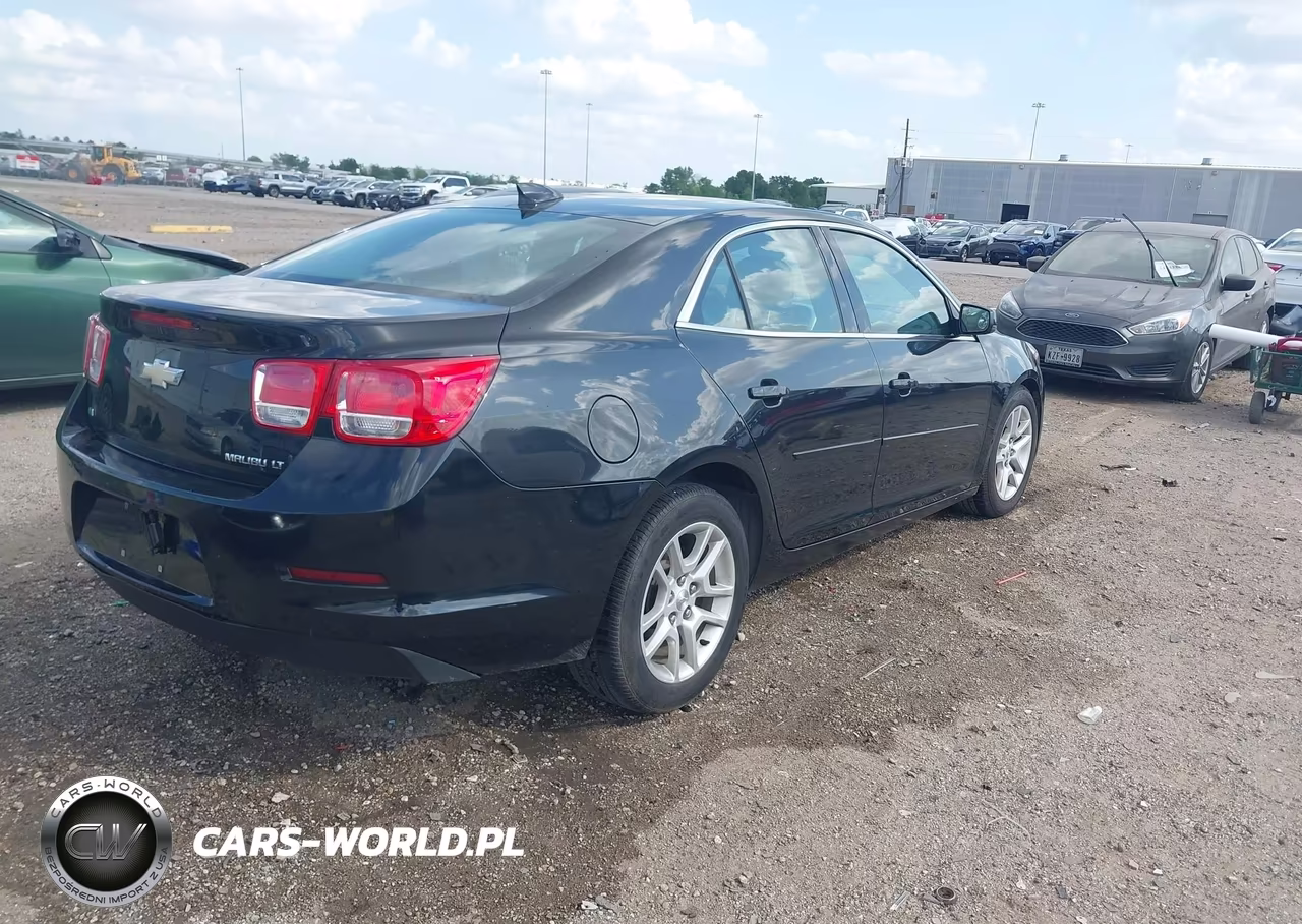 2015 Chevrolet Malibu 1Lt VIN:1G11C5SL2FF288747 - 4