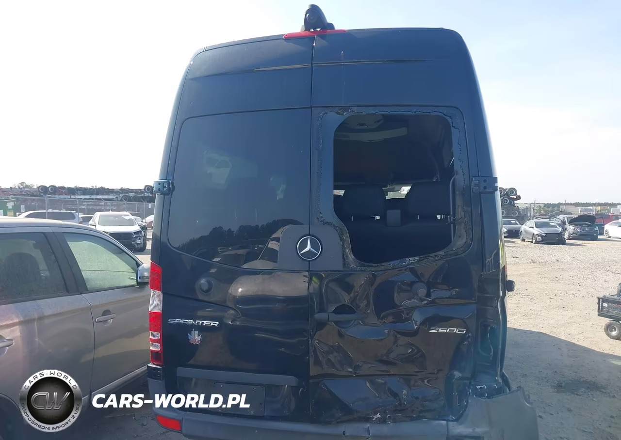 2018 Mercedes-Benz Sprinter 2500 Standard Roof V6 VIN:WDZPE7CD2JP606478 - 16