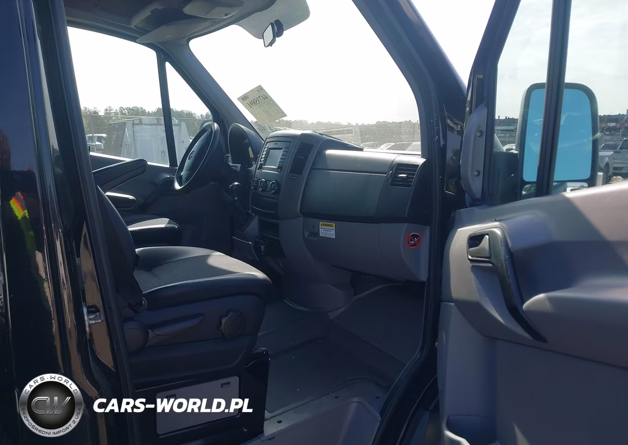 2018 Mercedes-Benz Sprinter 2500 Standard Roof V6 VIN:WDZPE7CD2JP606478 - 5