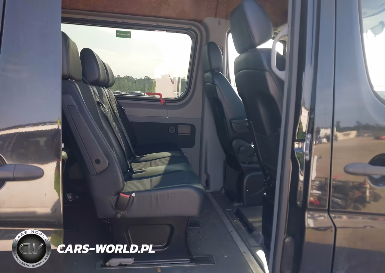 2018 Mercedes-Benz Sprinter 2500 Standard Roof V6 VIN:WDZPE7CD2JP606478 - 8