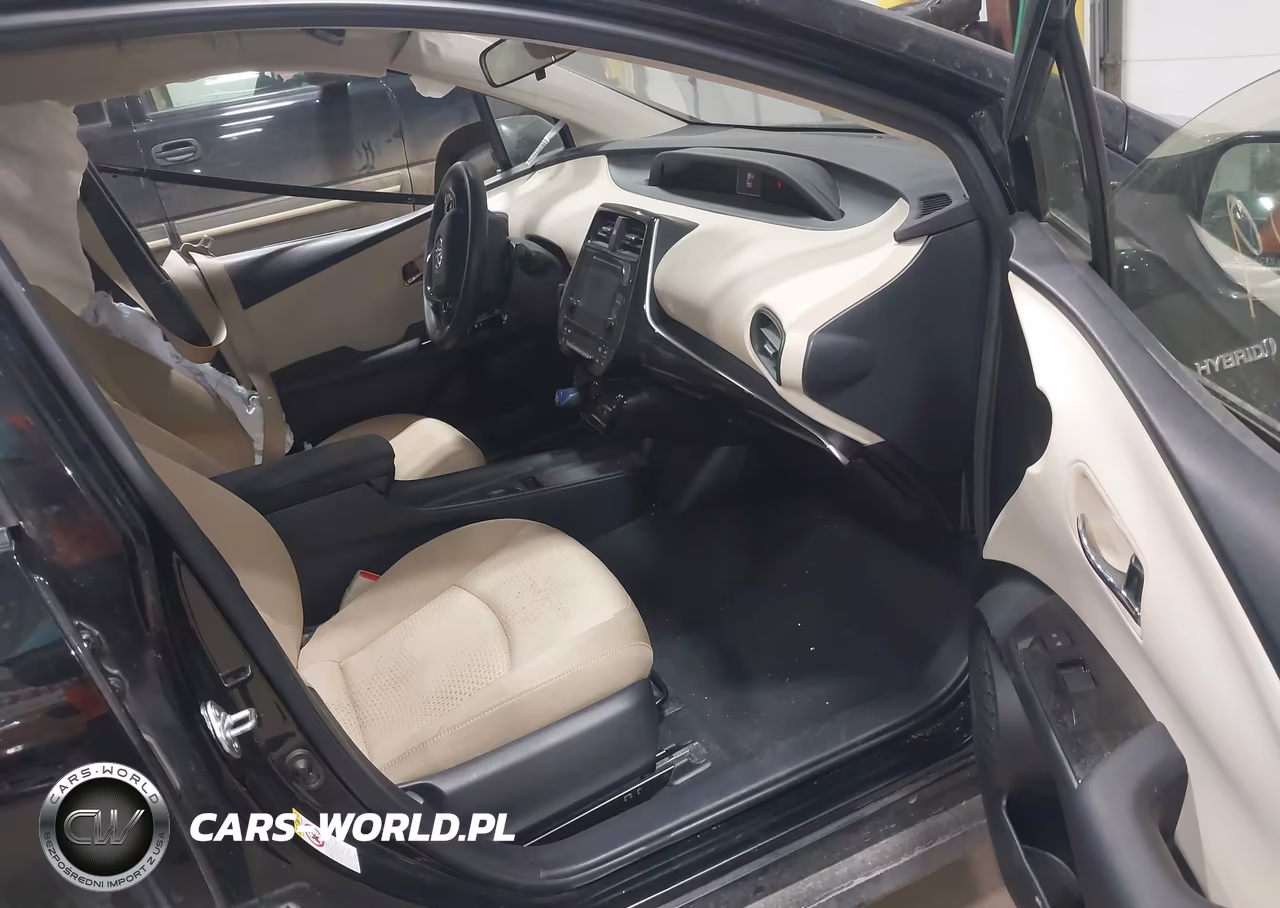 2019 Toyota Prius Le VIN:JTDKARFU5K3076819 - 5