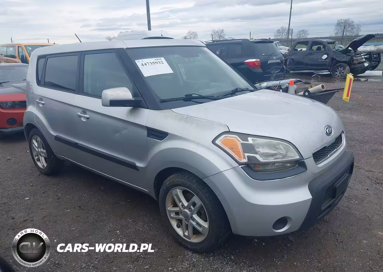 2011 Kia Soul +