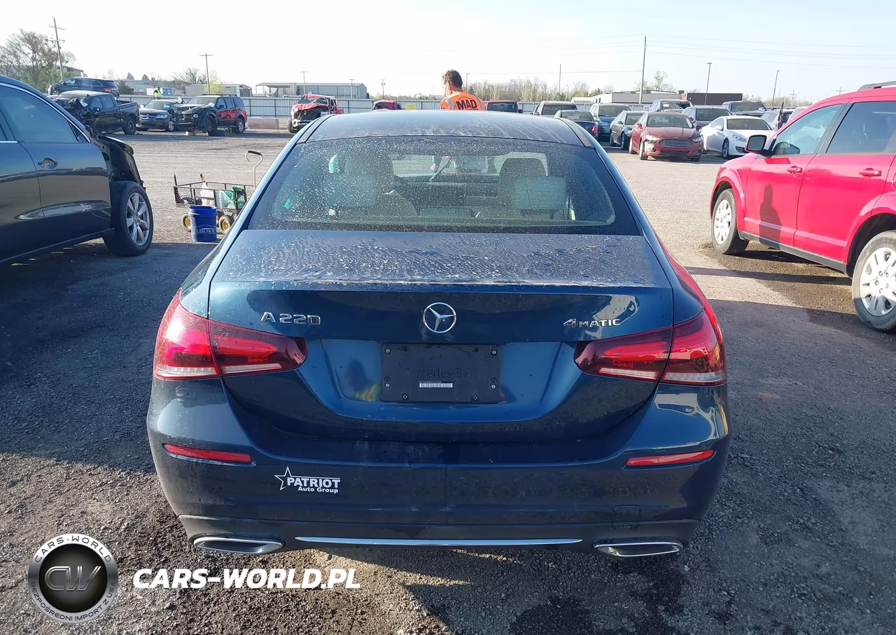 2021 Mercedes-Benz A 220 4Matic VIN:W1K3G4FB6MJ272535 - 16