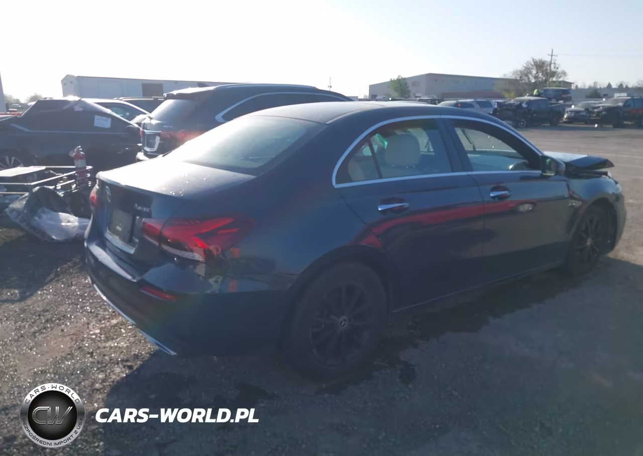2021 Mercedes-Benz A 220 4Matic VIN:W1K3G4FB6MJ272535 - 4