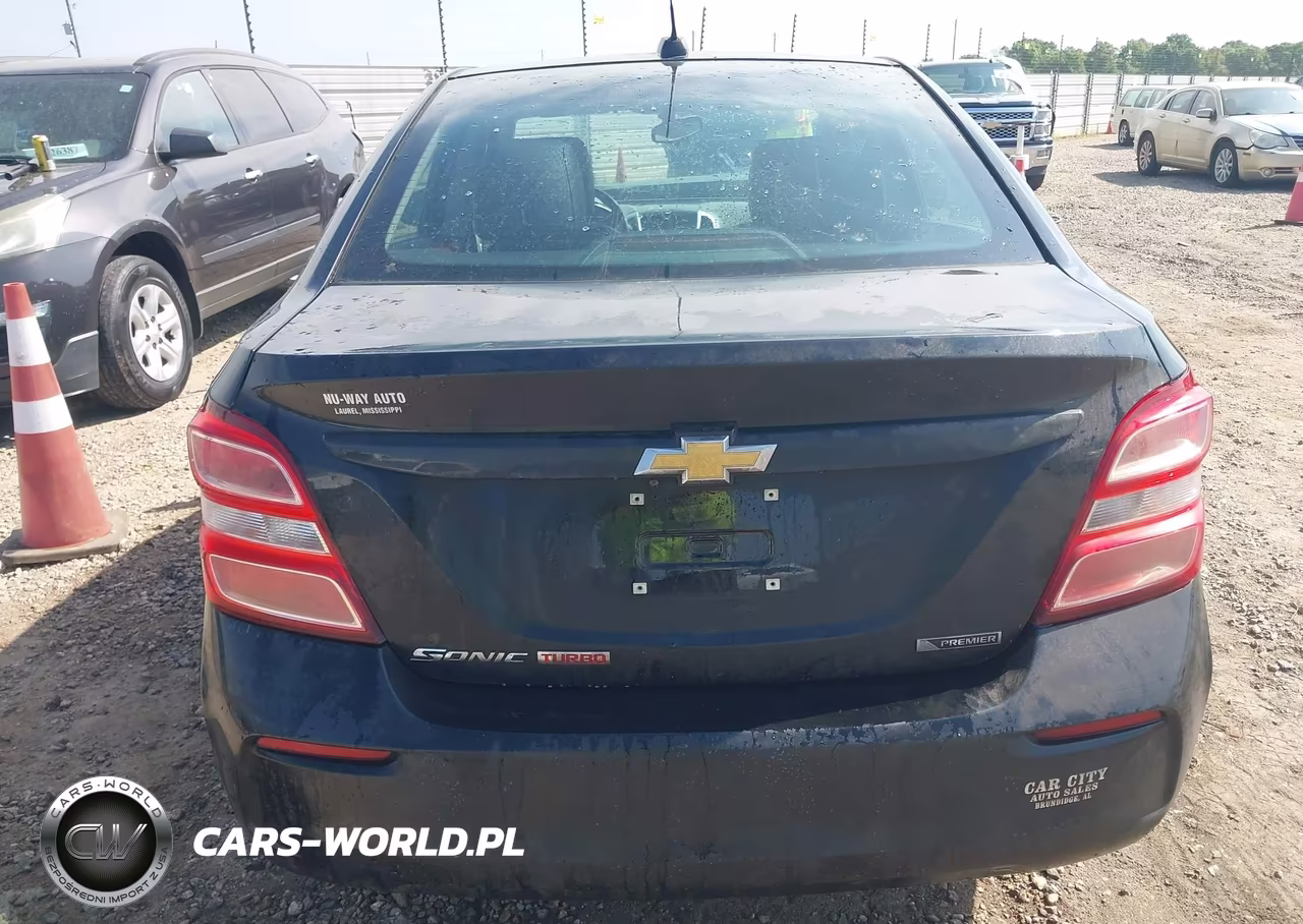 2018 Chevrolet Sonic Premier Auto VIN:1G1JF5SB9J4135768 - 15