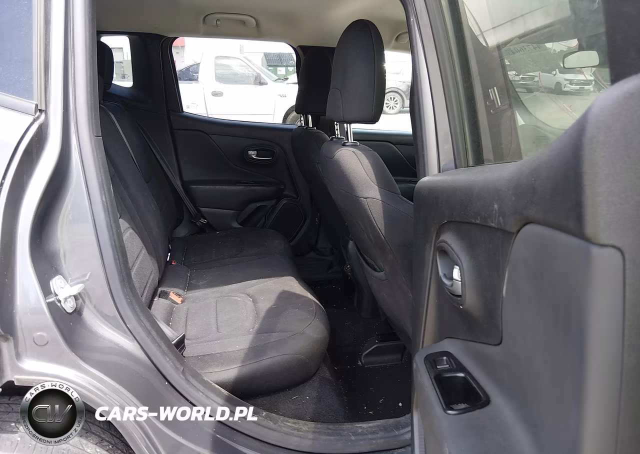 2022 Jeep Renegade Latitude 4X4 VIN:ZACNJDB19NPN78614 - 8
