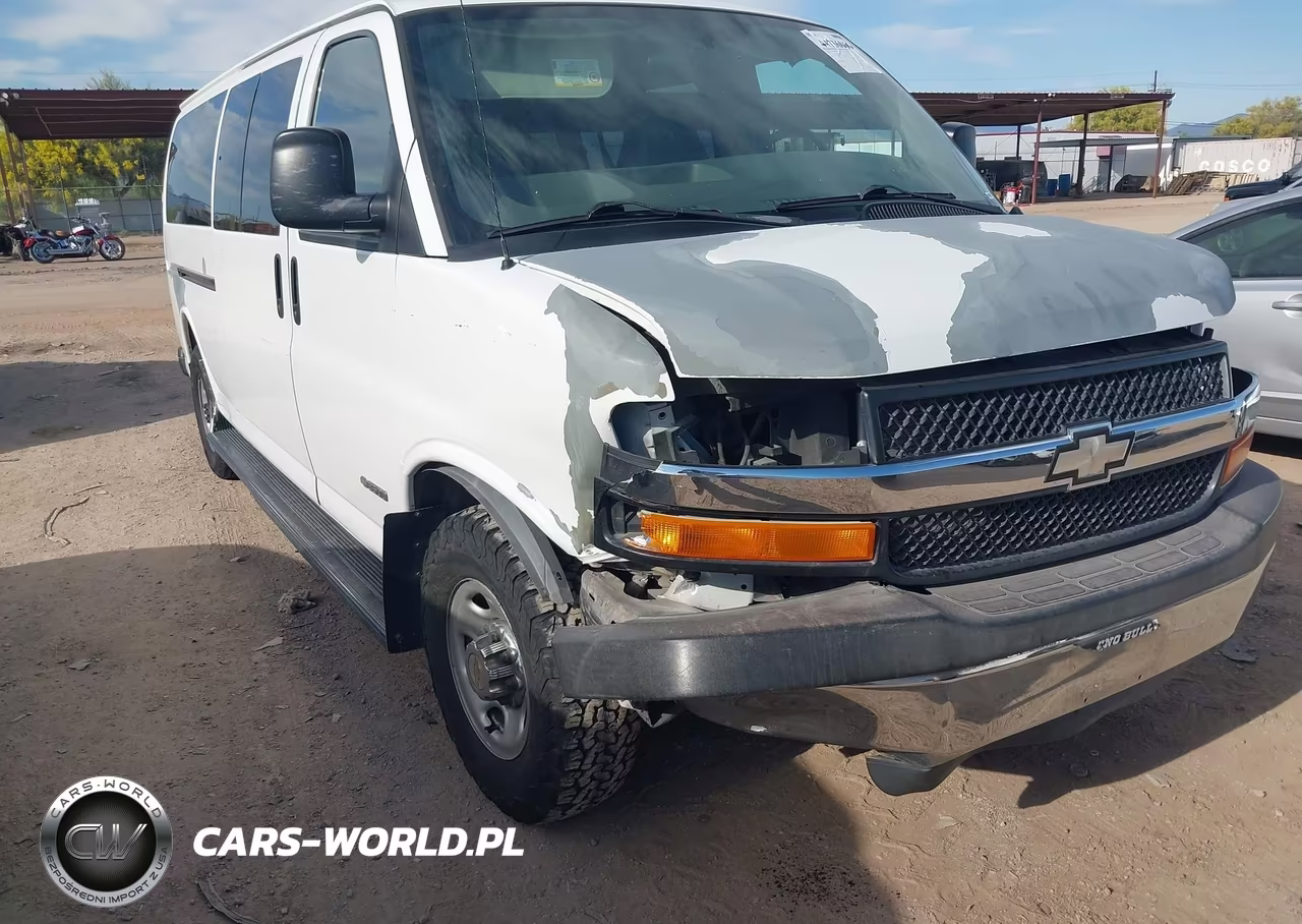 2004 Chevrolet Express VIN:1GAHG39U041173242 - 6
