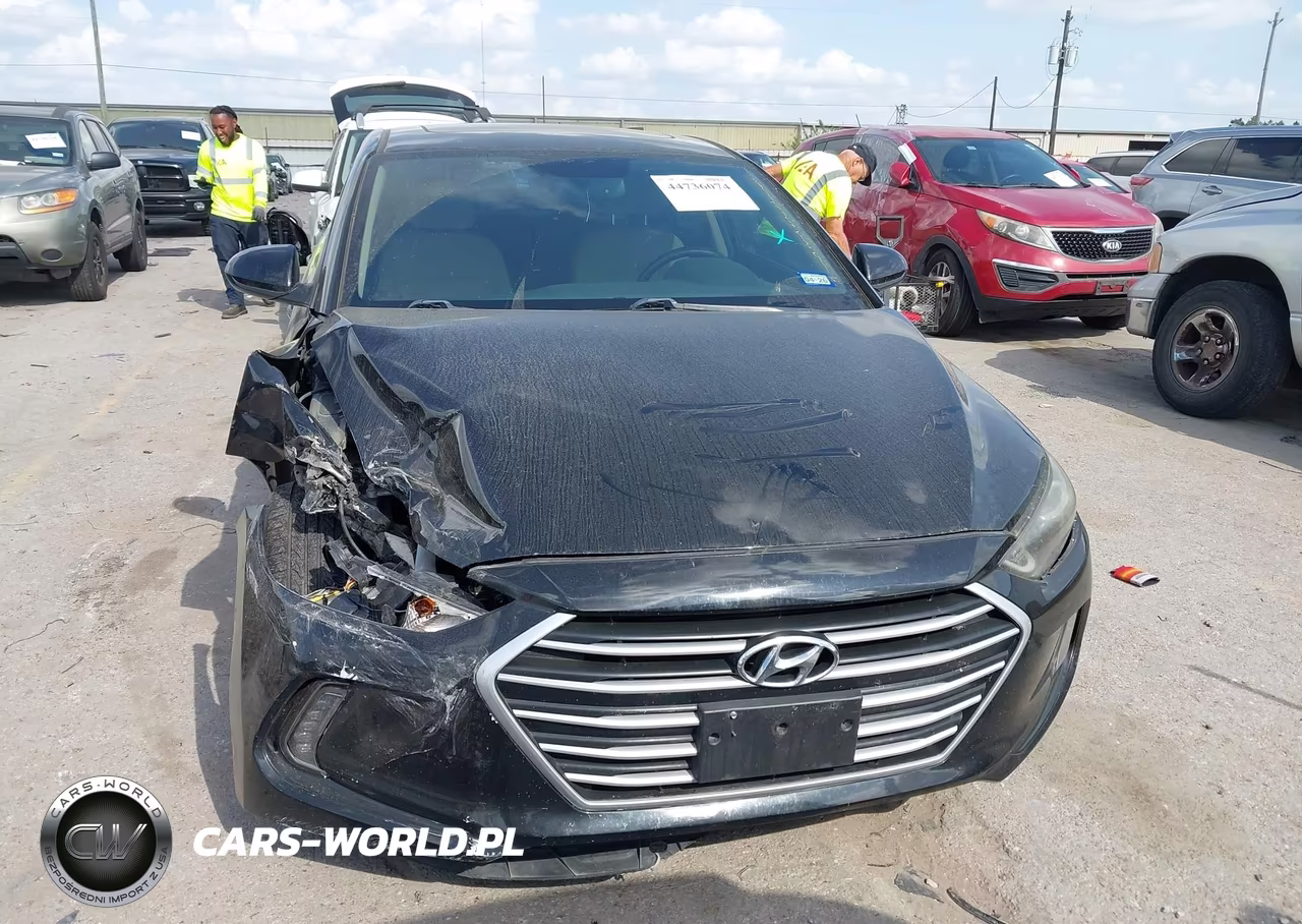 2018 Hyundai Elantra Value Edition VIN:5NPD84LF8JH309222 - 12