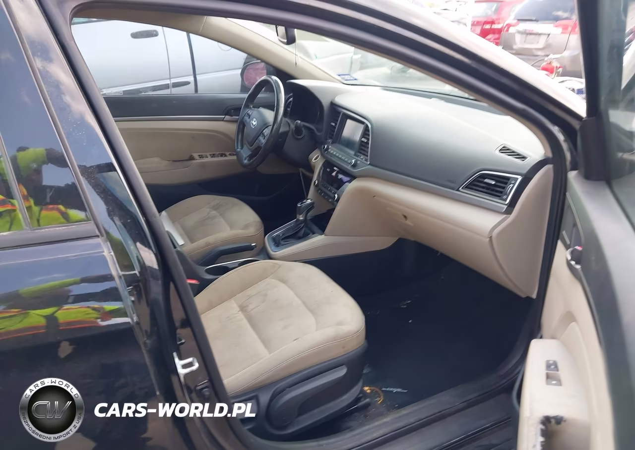 2018 Hyundai Elantra Value Edition VIN:5NPD84LF8JH309222 - 5