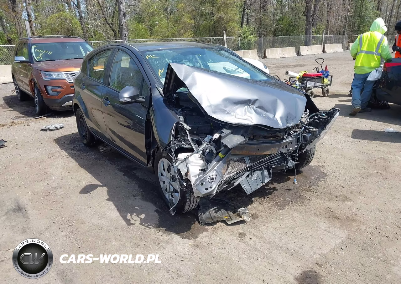 2013 Toyota Prius C Two