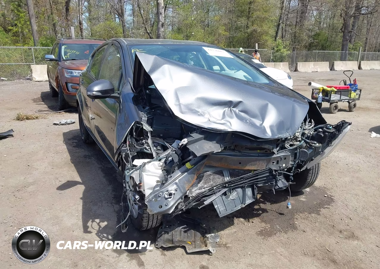2013 Toyota Prius C Two VIN:JTDKDTB37D1550740 - 6