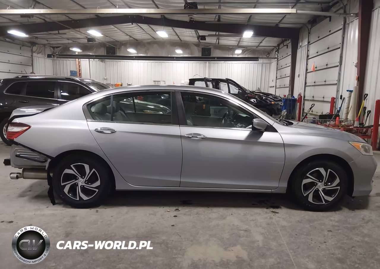 2017 Honda Accord Lx VIN:1HGCR2F31HA302923 - 14