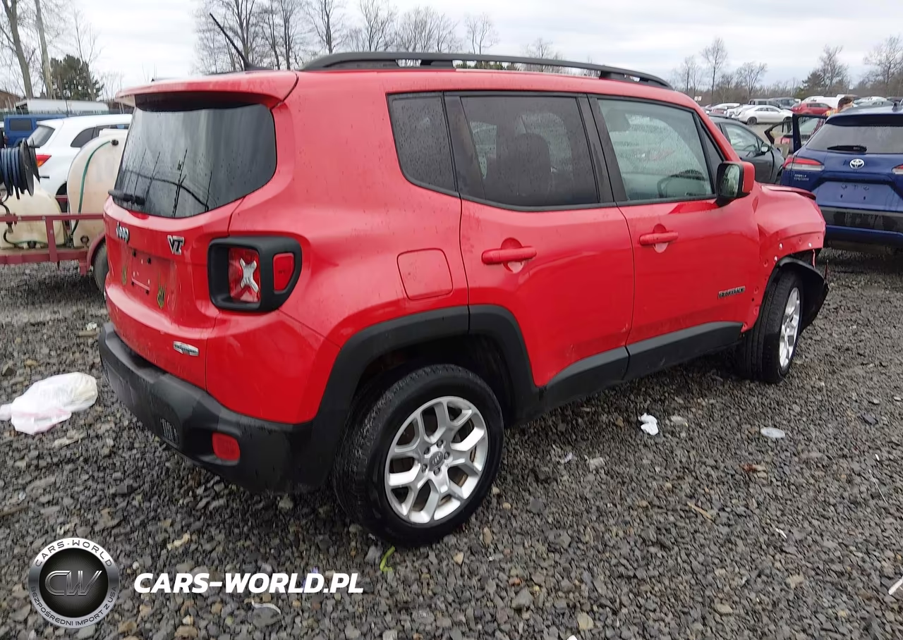 2017 Jeep Renegade Latitude 4X4 VIN:ZACCJBBB9HPE82719 - 4