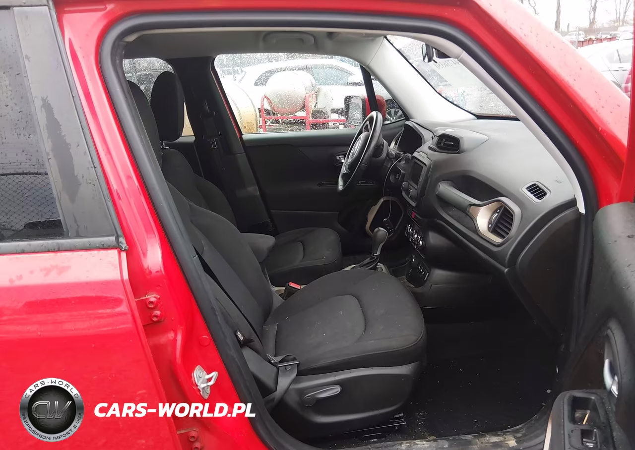 2017 Jeep Renegade Latitude 4X4 VIN:ZACCJBBB9HPE82719 - 5