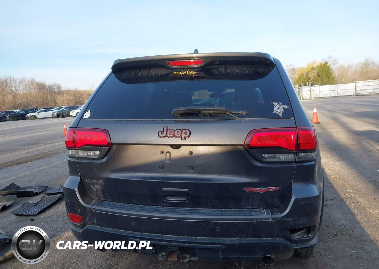 2018 Jeep Grand Cherokee Trailhawk 4X4 VIN:1C4RJFLG7JC504402 - 16