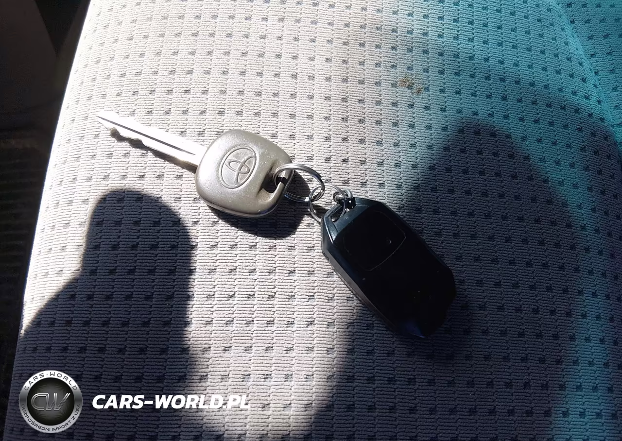 2008 Toyota Sienna Le VIN:5TDZK23C18S168550 - 11