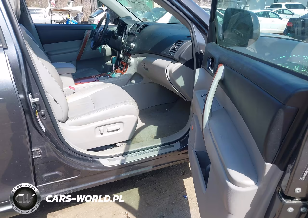 2010 Toyota Highlander Limited V6 VIN:5TDYK3EH0AS004707 - 5