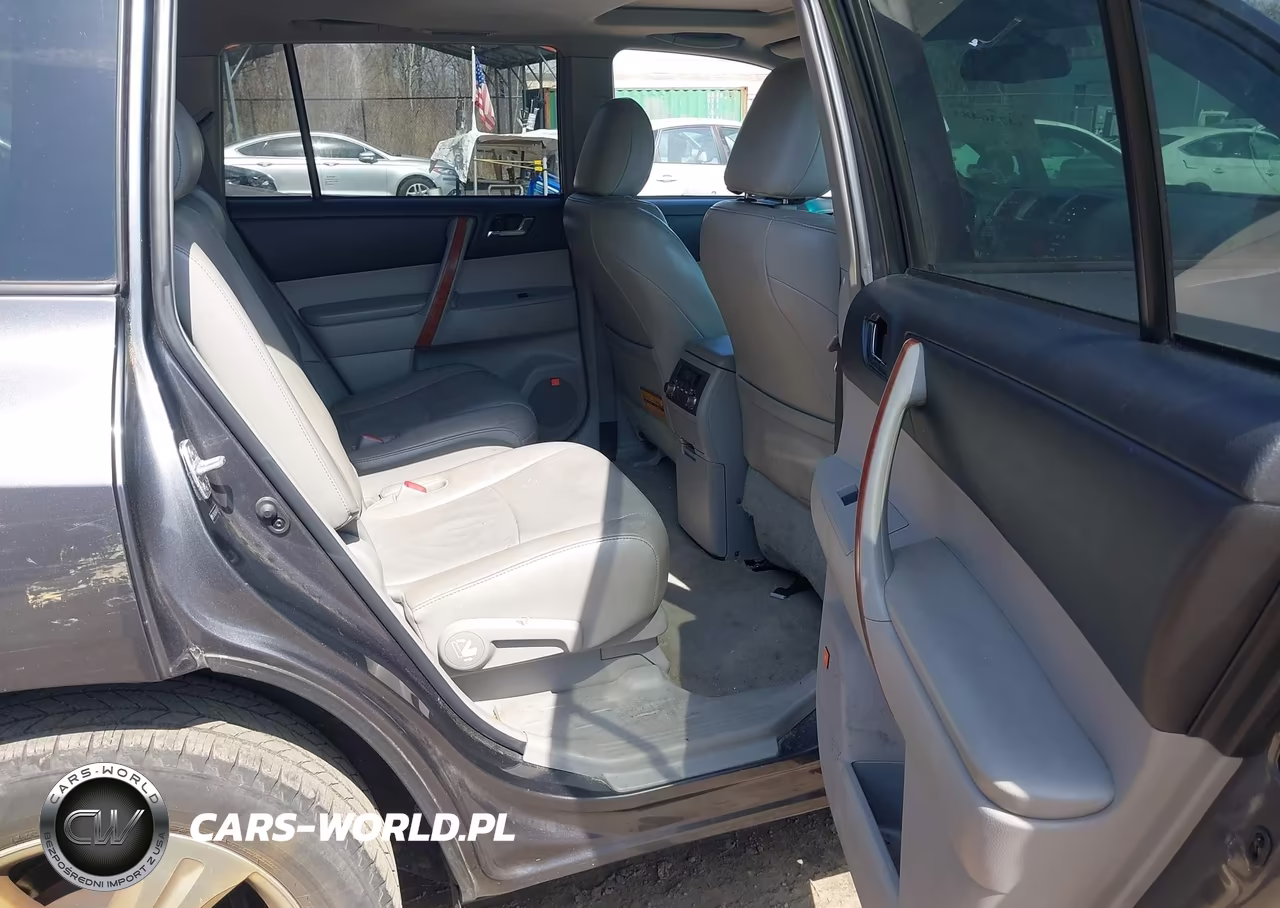 2010 Toyota Highlander Limited V6 VIN:5TDYK3EH0AS004707 - 8