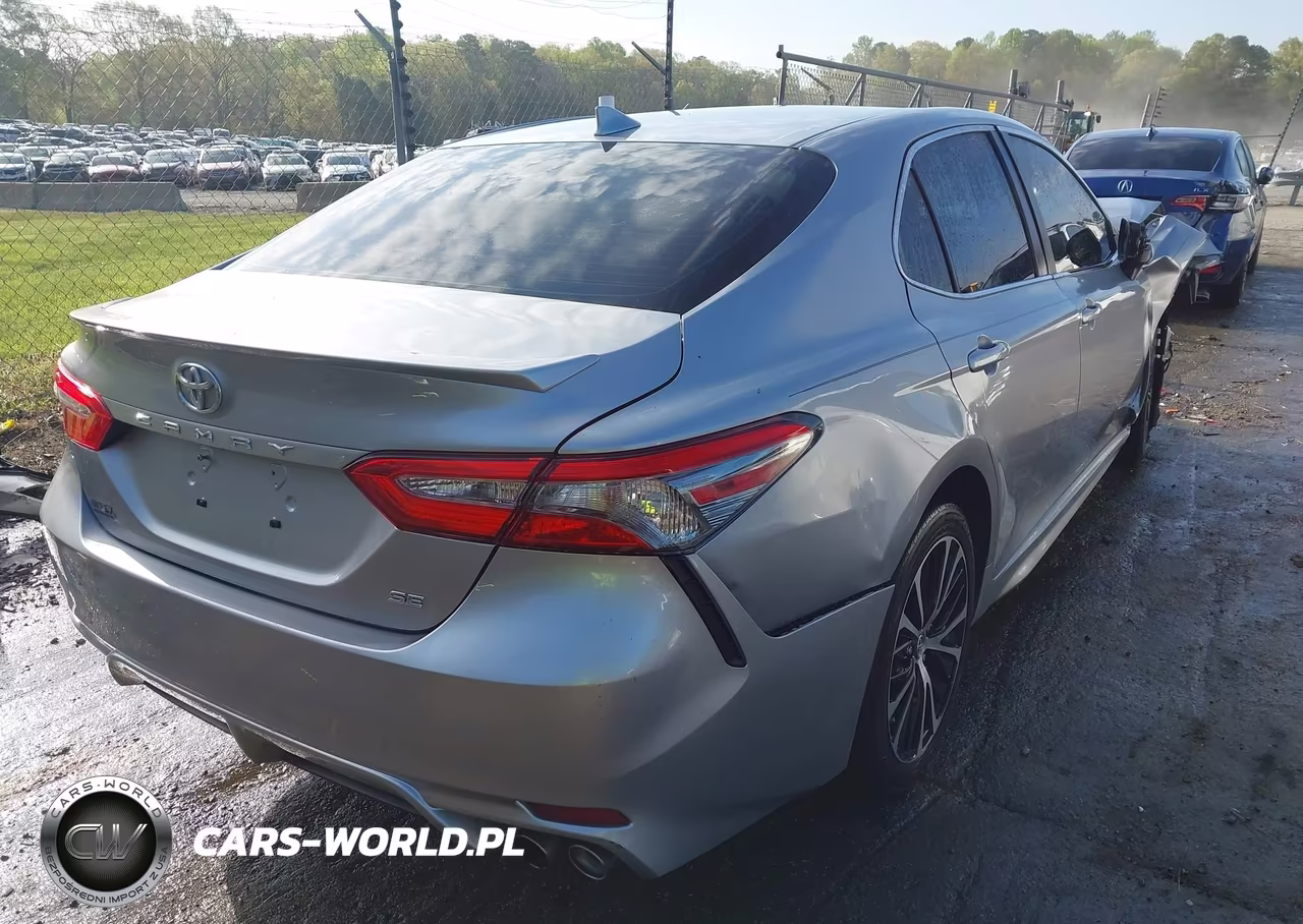 2019 Toyota Camry Se VIN:4T1B11HK7KU678835 - 4