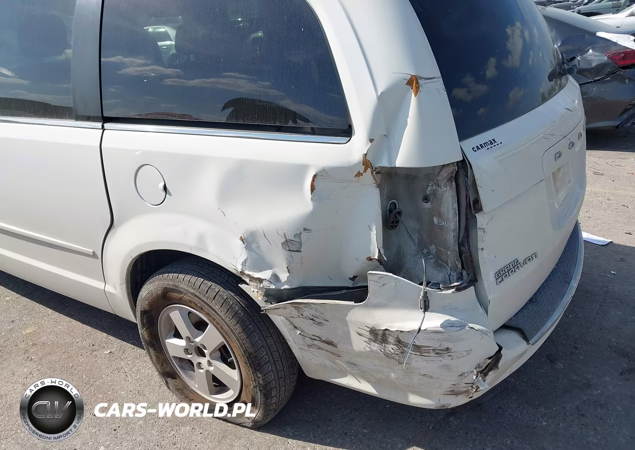 2012 Dodge Grand Caravan Crew VIN:2C4RDGDGXCR206190 - 6