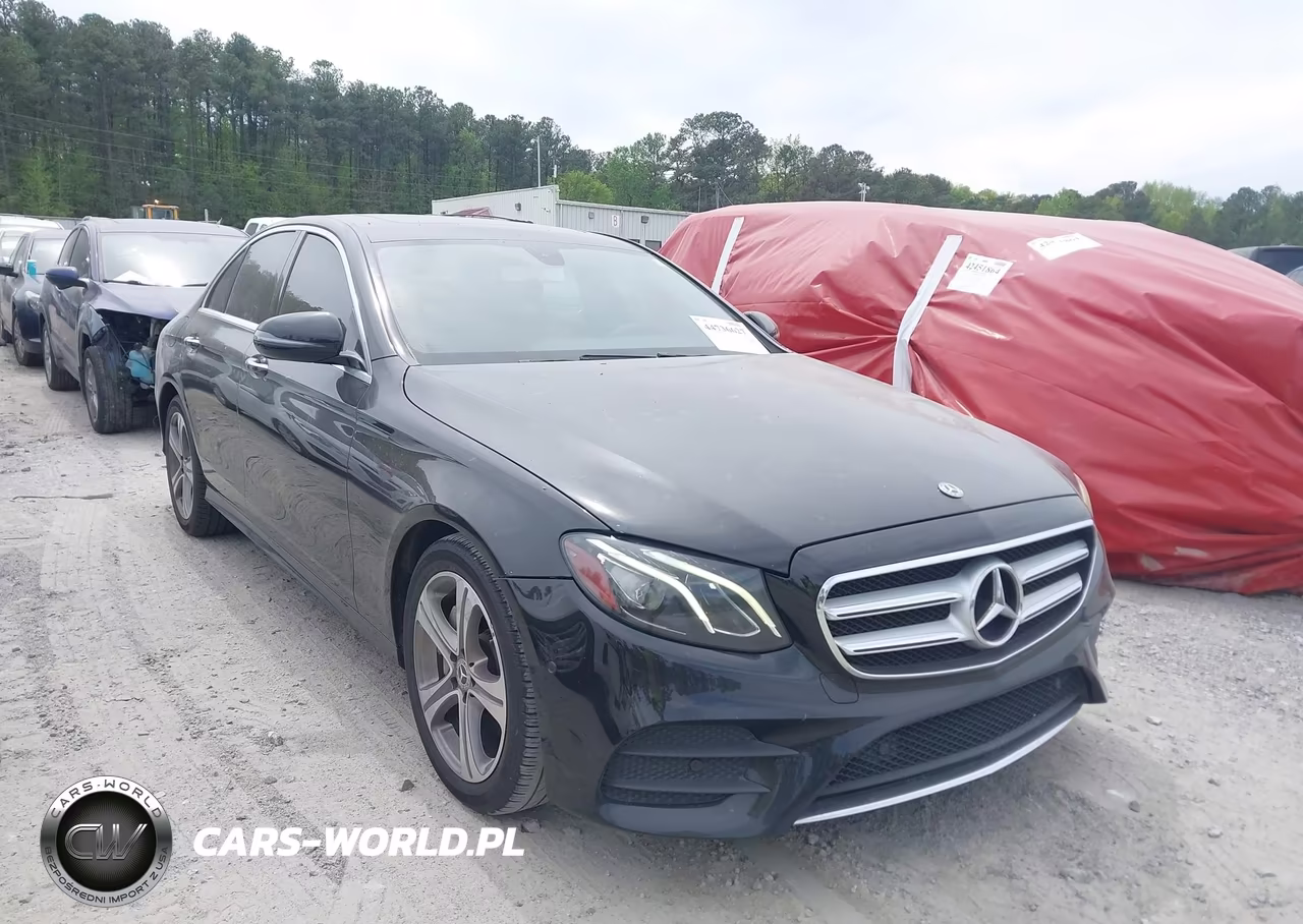 2017 Mercedes-Benz E 300 – zdjęcie 1 z 16