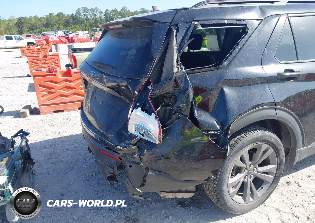 2023 Ford Explorer Xlt VIN:1FMSK7DH7PGA51889 - 6