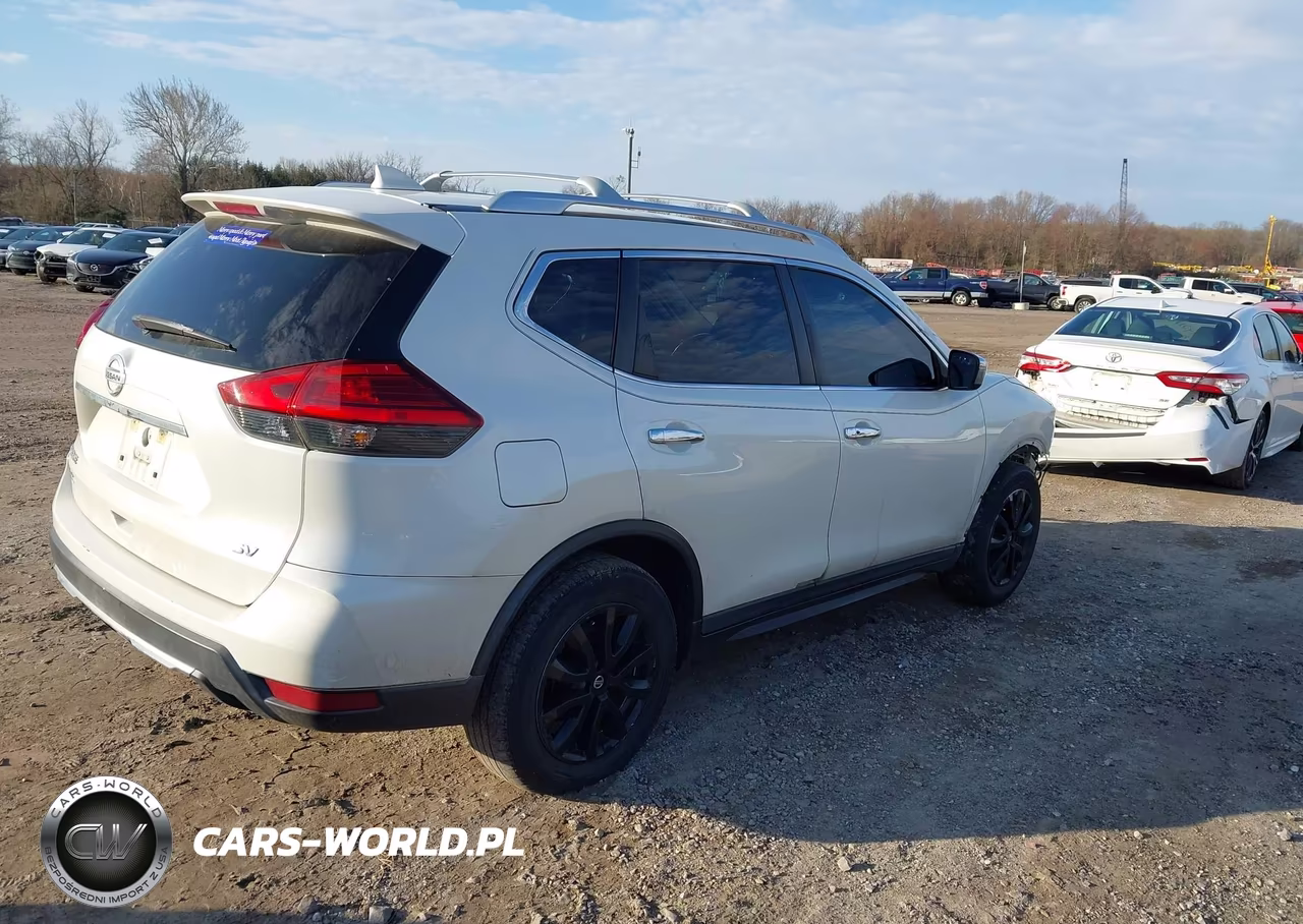 2017 Nissan Rogue Sv VIN:KNMAT2MT9HP519921 - 4