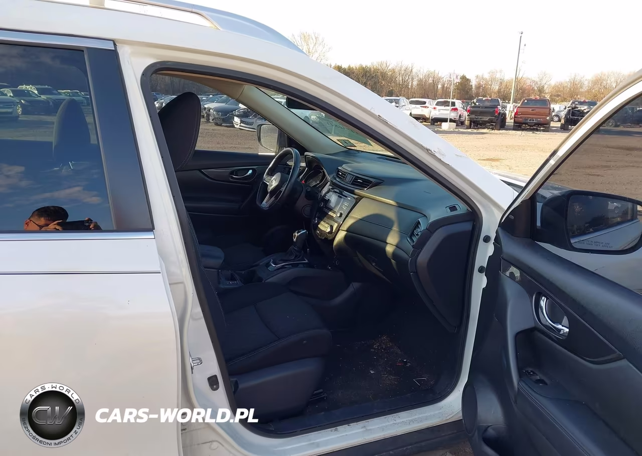 2017 Nissan Rogue Sv VIN:KNMAT2MT9HP519921 - 5
