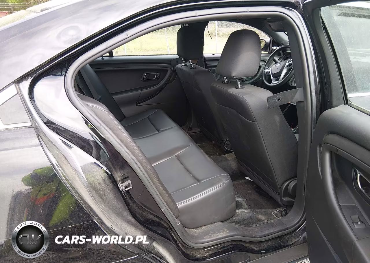 2018 Ford Police Interceptor VIN:1FAHP2L84JG133838 - 8