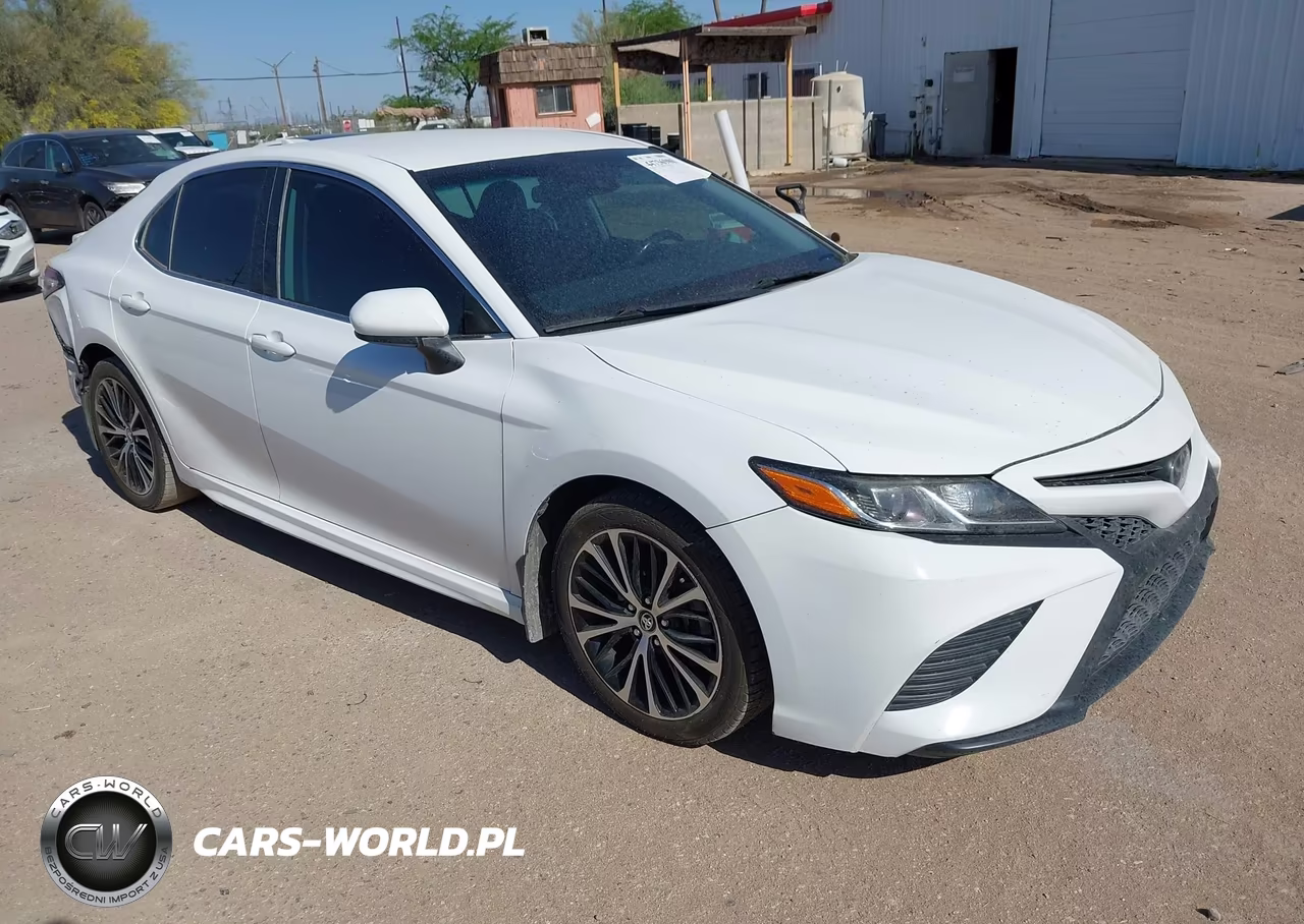 2020 Toyota Camry Se – zdjęcie 1 z 17