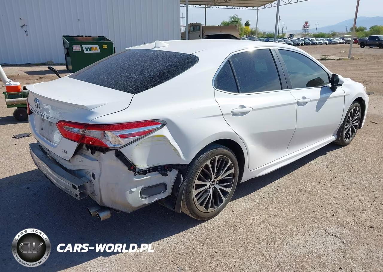 2020 Toyota Camry Se VIN:4T1G11AKXLU881834 - 4