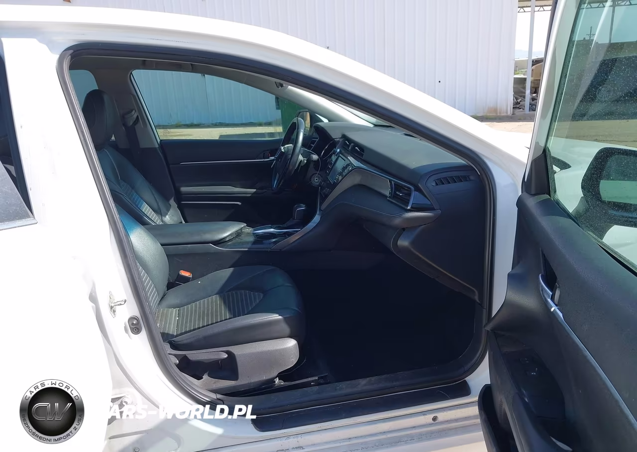 2020 Toyota Camry Se VIN:4T1G11AKXLU881834 - 5