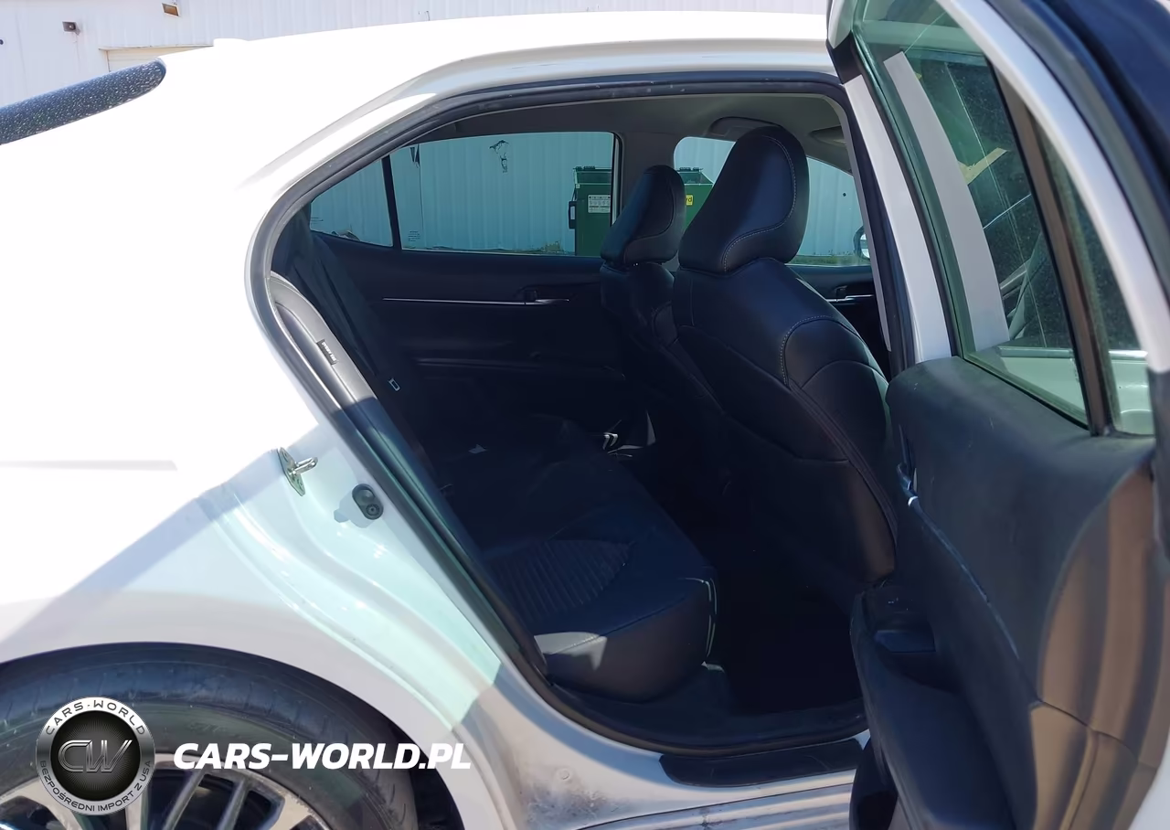 2020 Toyota Camry Se VIN:4T1G11AKXLU881834 - 8