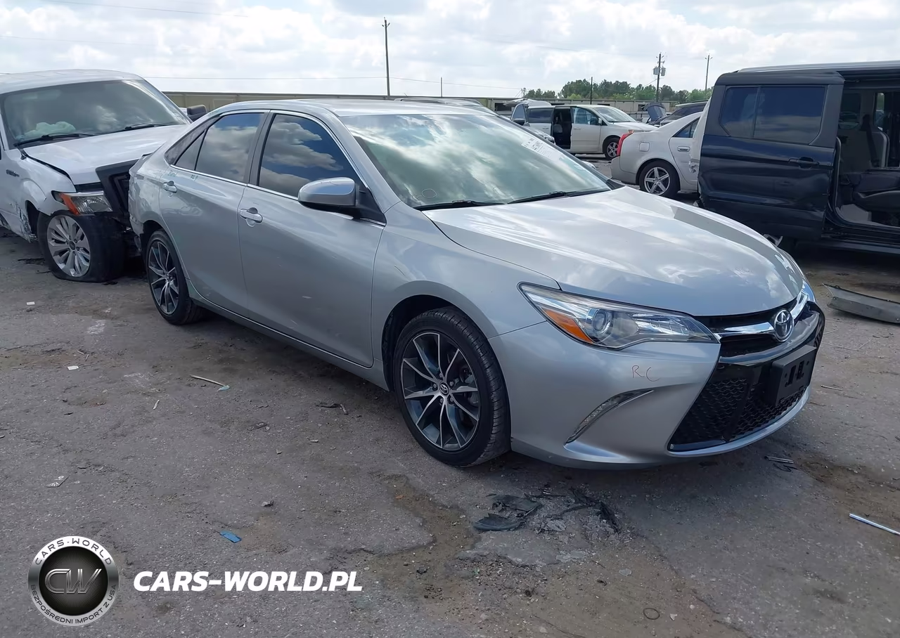 2015 Toyota Camry Xse