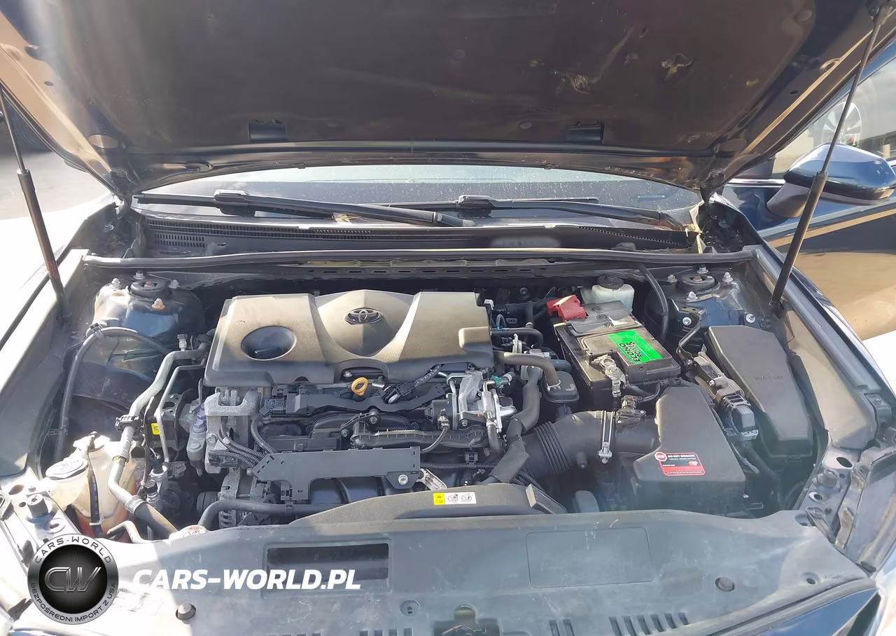 2018 Toyota Camry Le VIN:4T1B11HK7JU643145 - 10